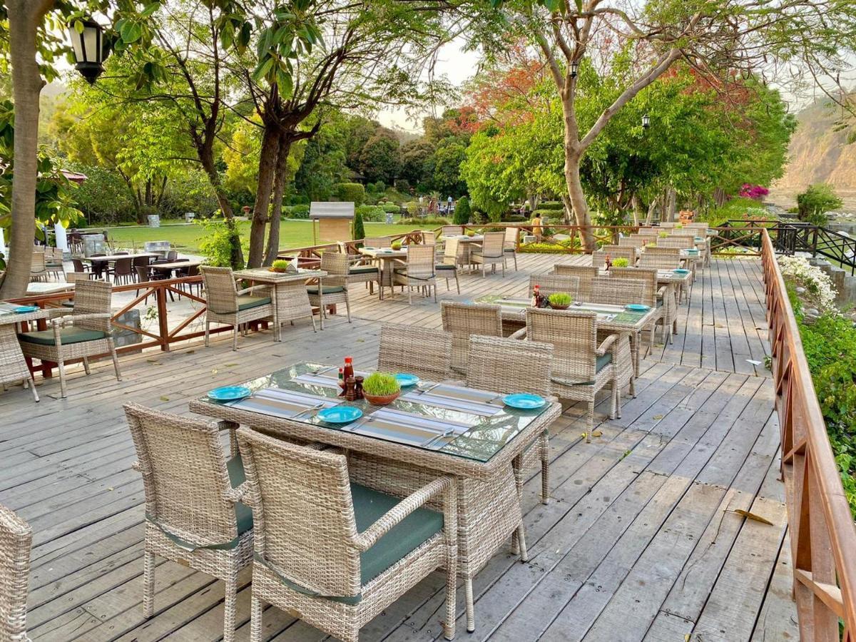 The Riverview Retreat Corbett By Leisure Hotels Garjia Exteriér fotografie