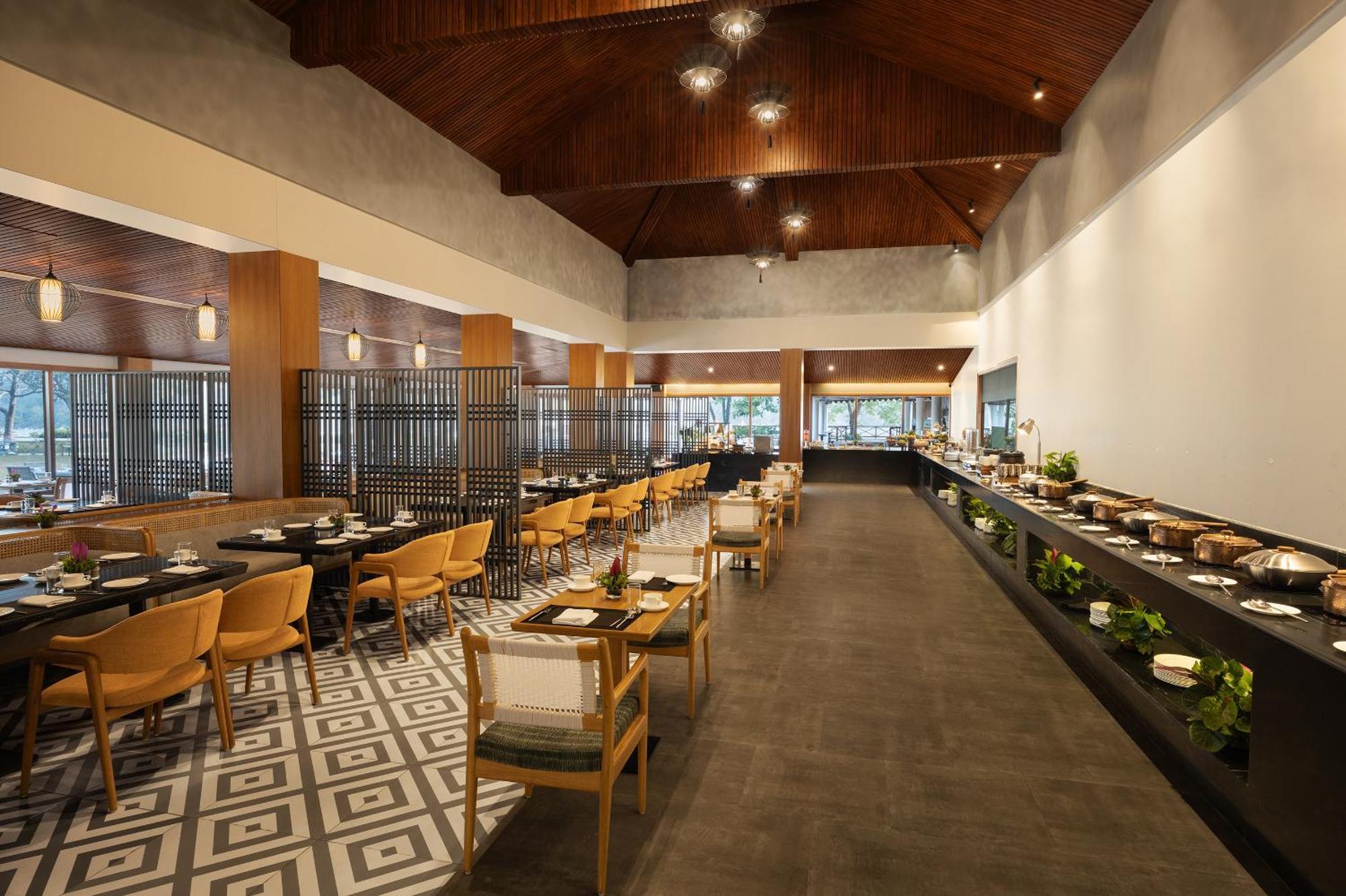 The Riverview Retreat Corbett By Leisure Hotels Garjia Exteriér fotografie