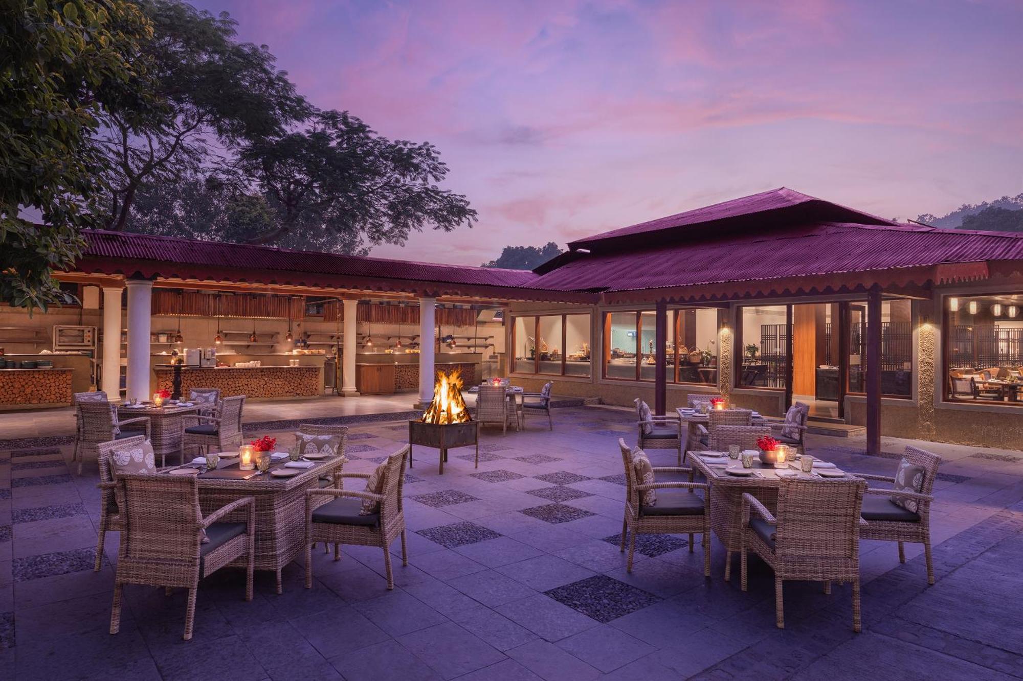 The Riverview Retreat Corbett By Leisure Hotels Garjia Exteriér fotografie
